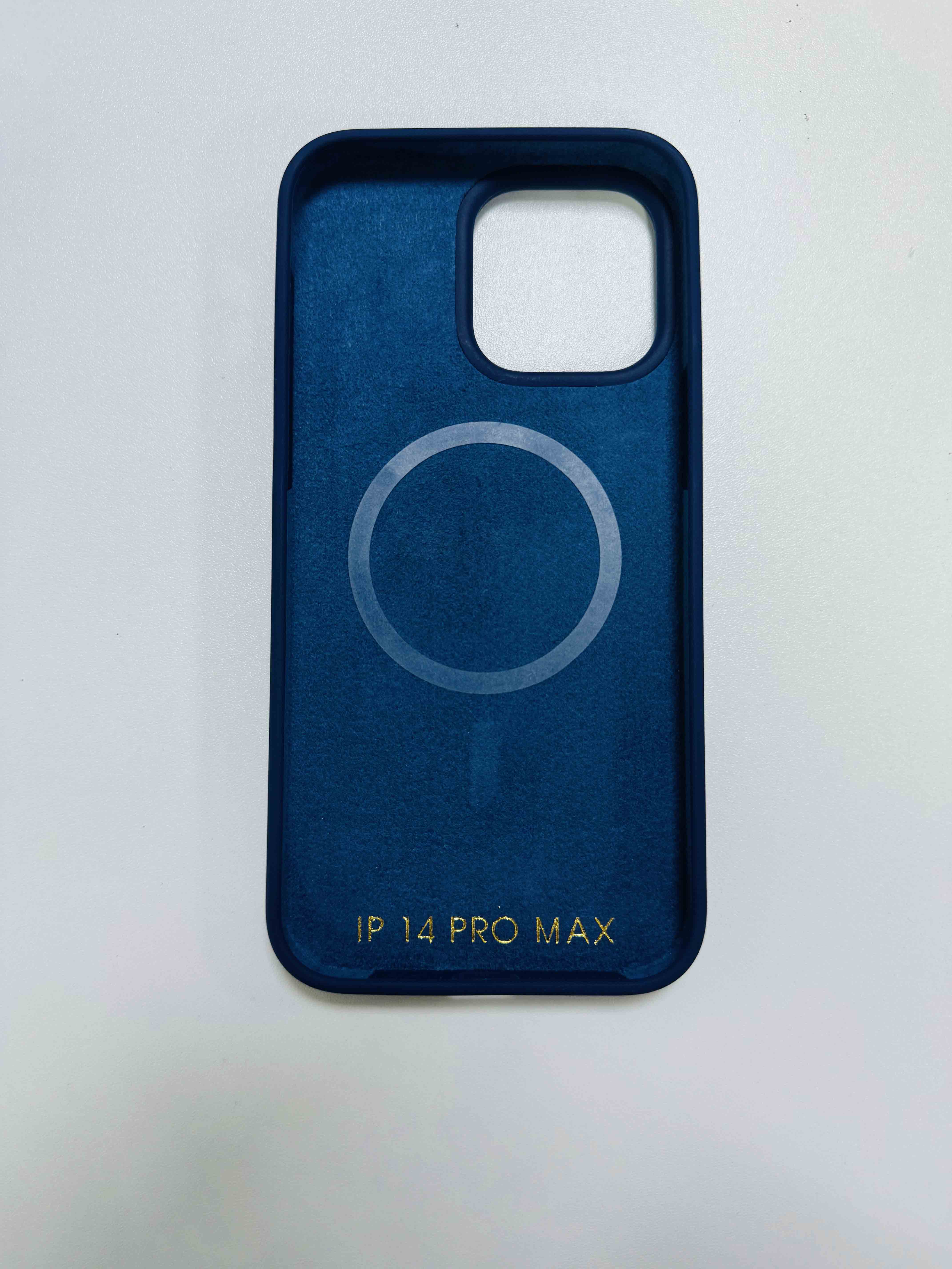 How to do gold foil logo on iphone 17 case ?