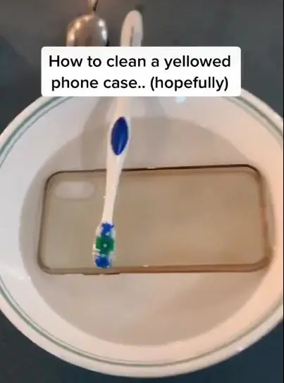 how to wash yellow phone cas to be clear